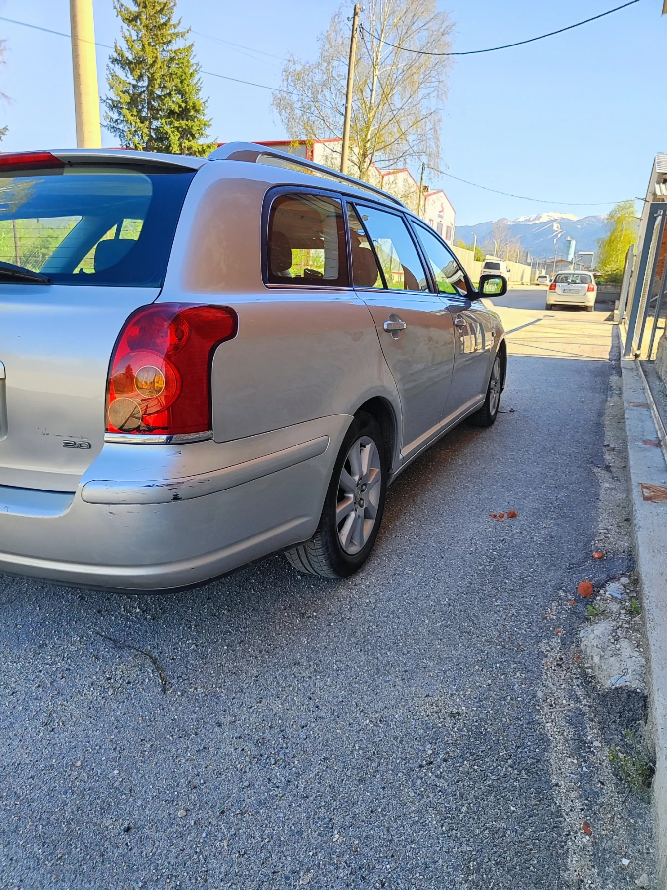 Toyota Avensis  - изображение 8
