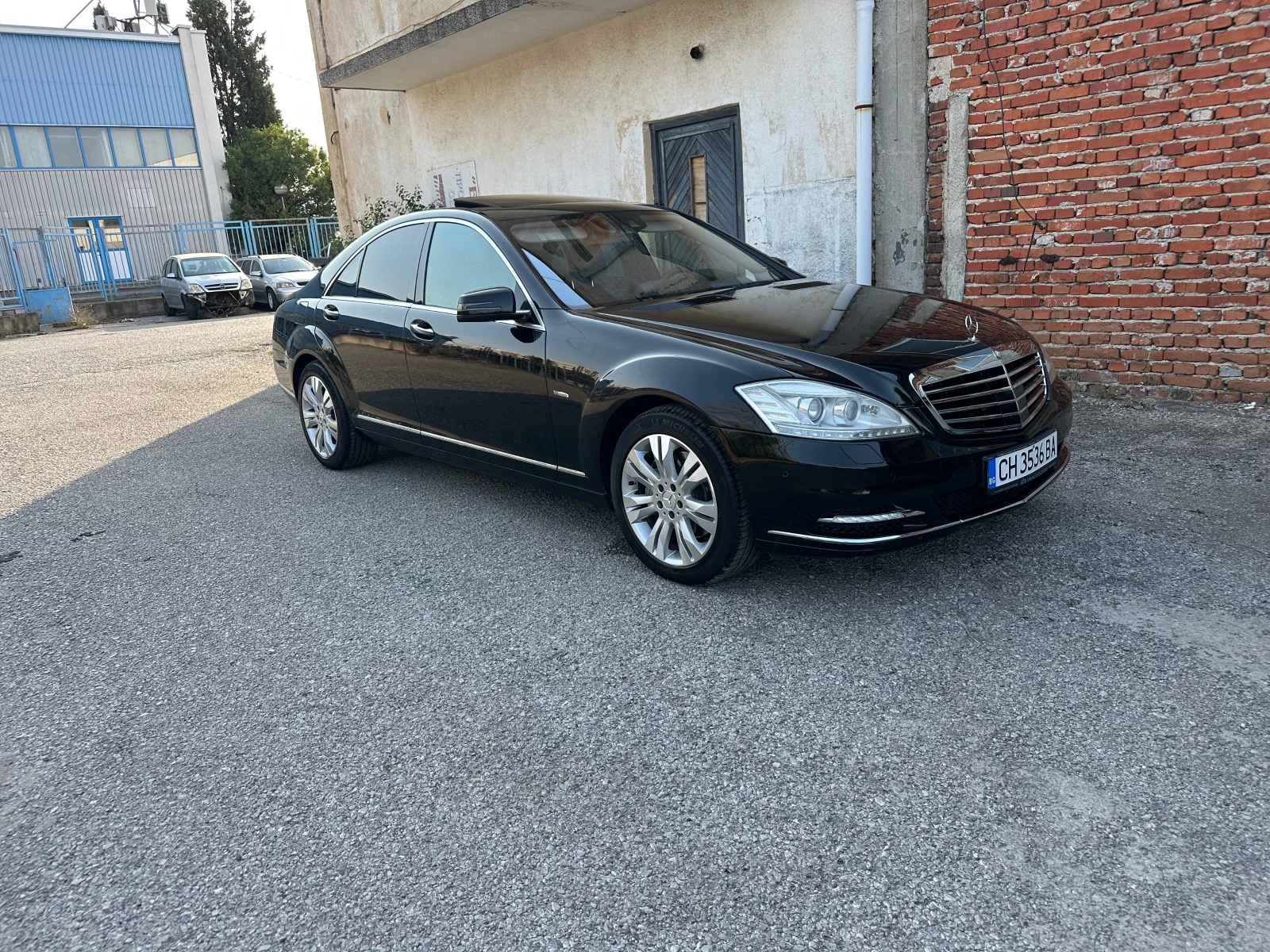 Mercedes-Benz S 350  - изображение 2