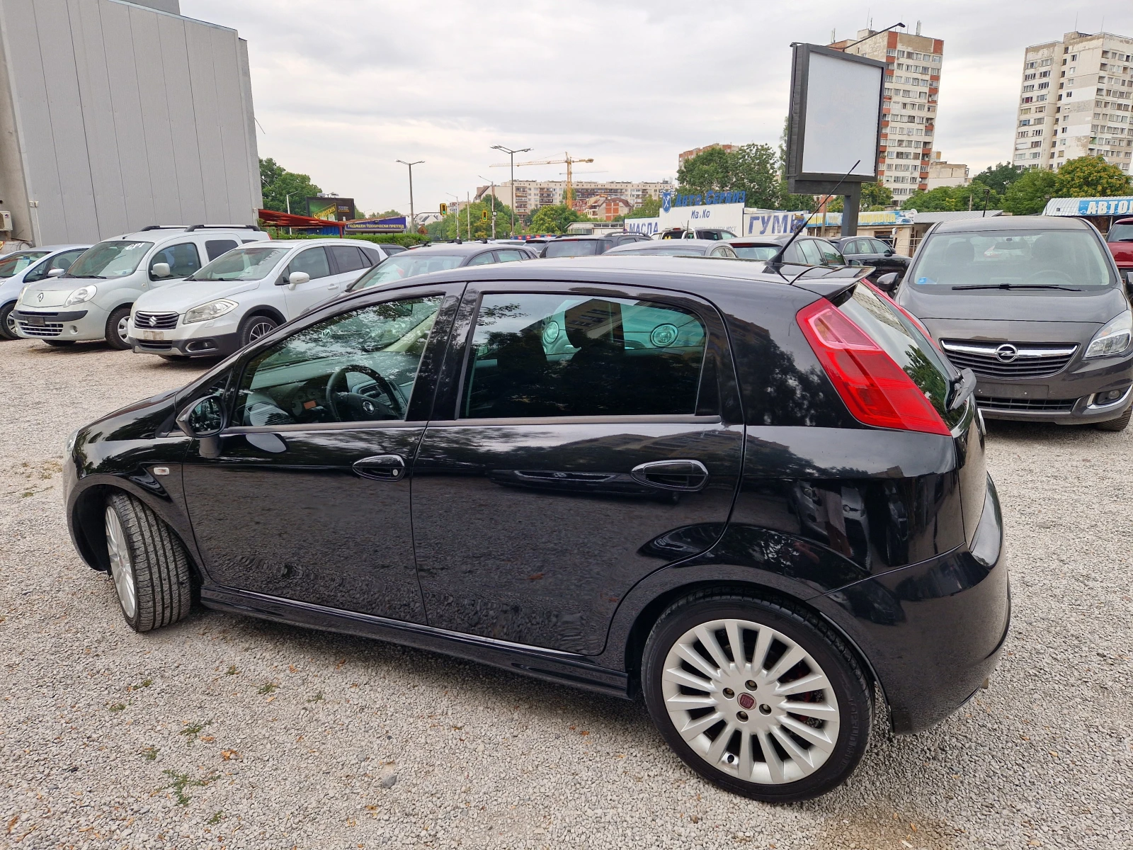 Fiat Punto 1.4 Turbo Tjet - изображение 8