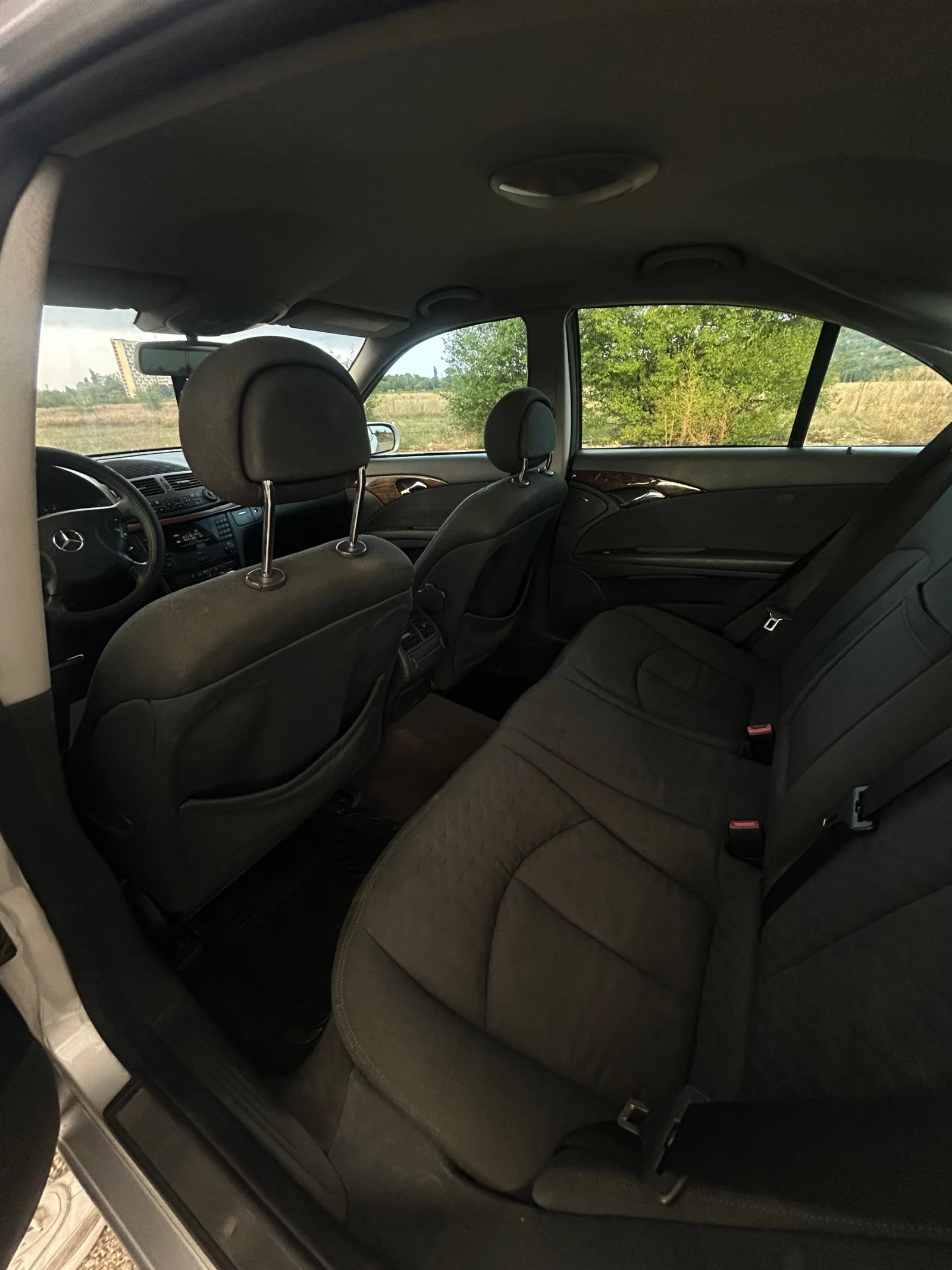 Mercedes-Benz E 220  - изображение 9