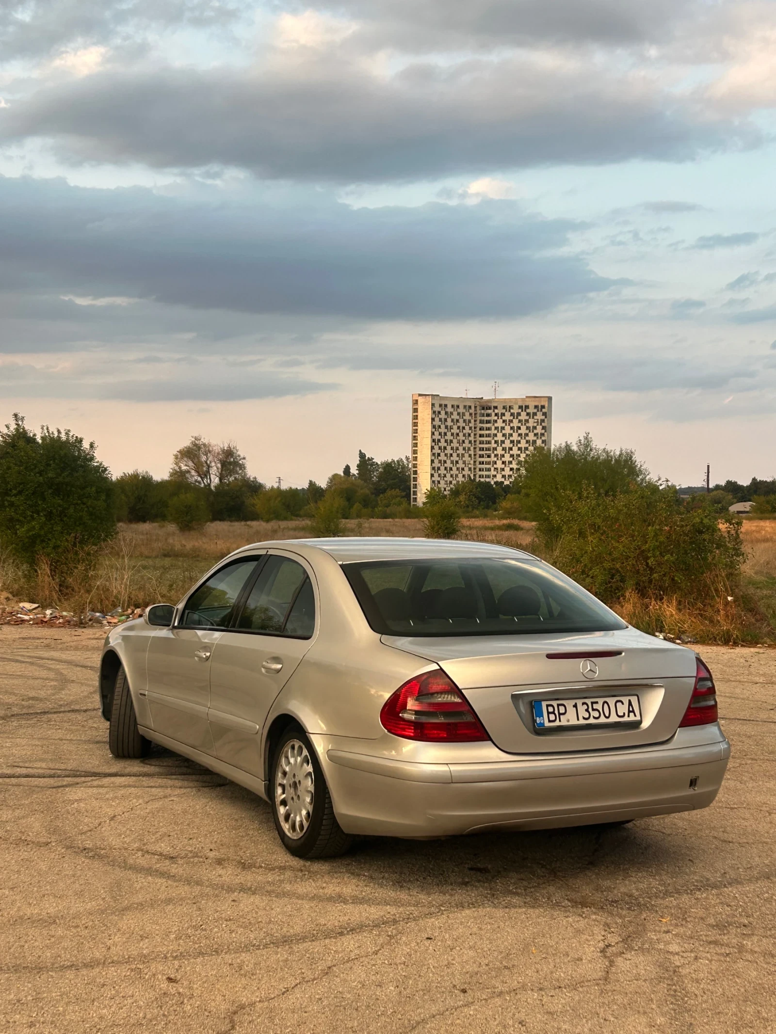 Mercedes-Benz E 220  - изображение 3