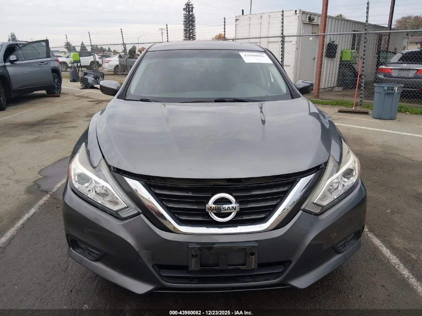 Nissan Altima 2.5L I-4 DOHC, VVT, 179HP Front Wheel Drive | Mobile.bg � ����������� 5