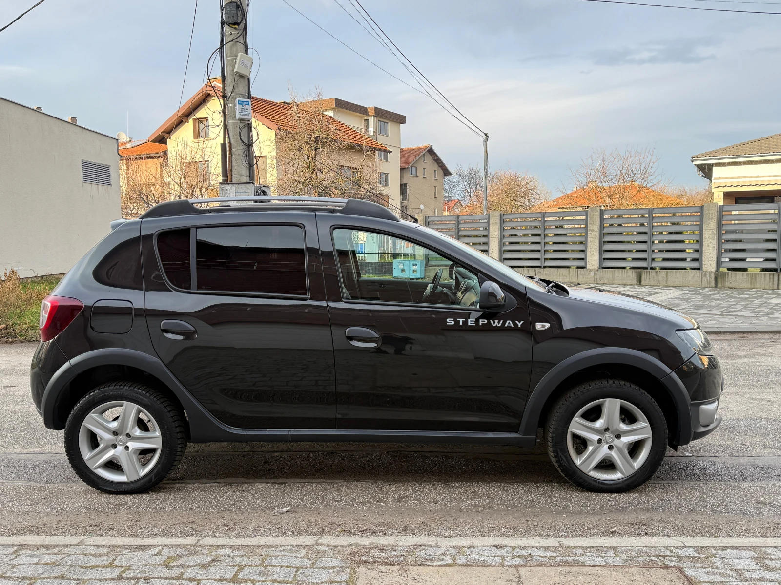 Dacia Sandero STEPWAY-105х.к-ШВЕЙЦАРИЯ - изображение 4