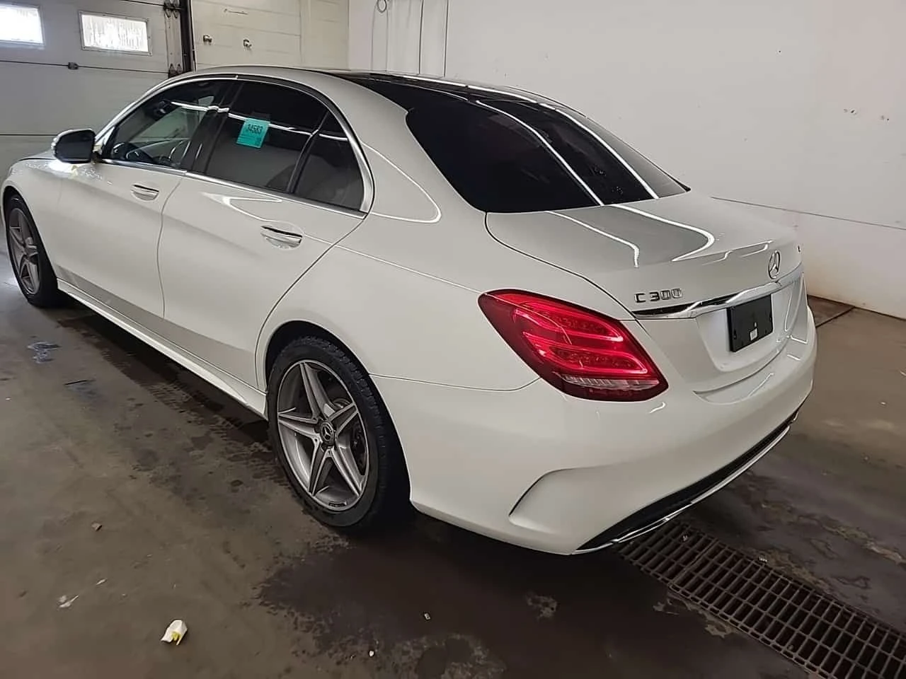 Mercedes-Benz C 300 * CARFAX * ЦЕНА ДО БГ - изображение 2