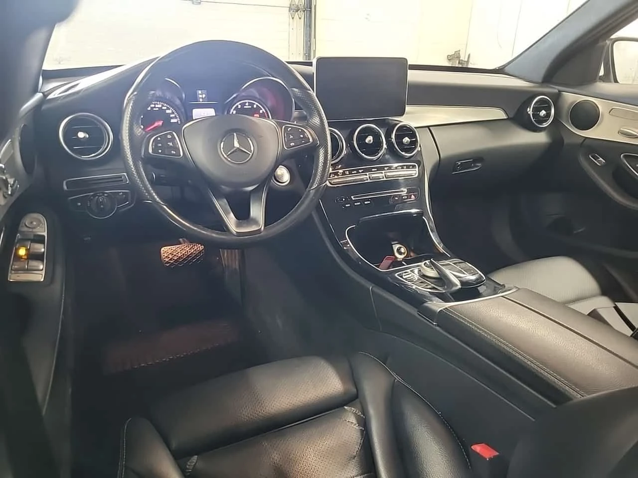 Mercedes-Benz C 300 * CARFAX * ЦЕНА ДО БГ - изображение 9