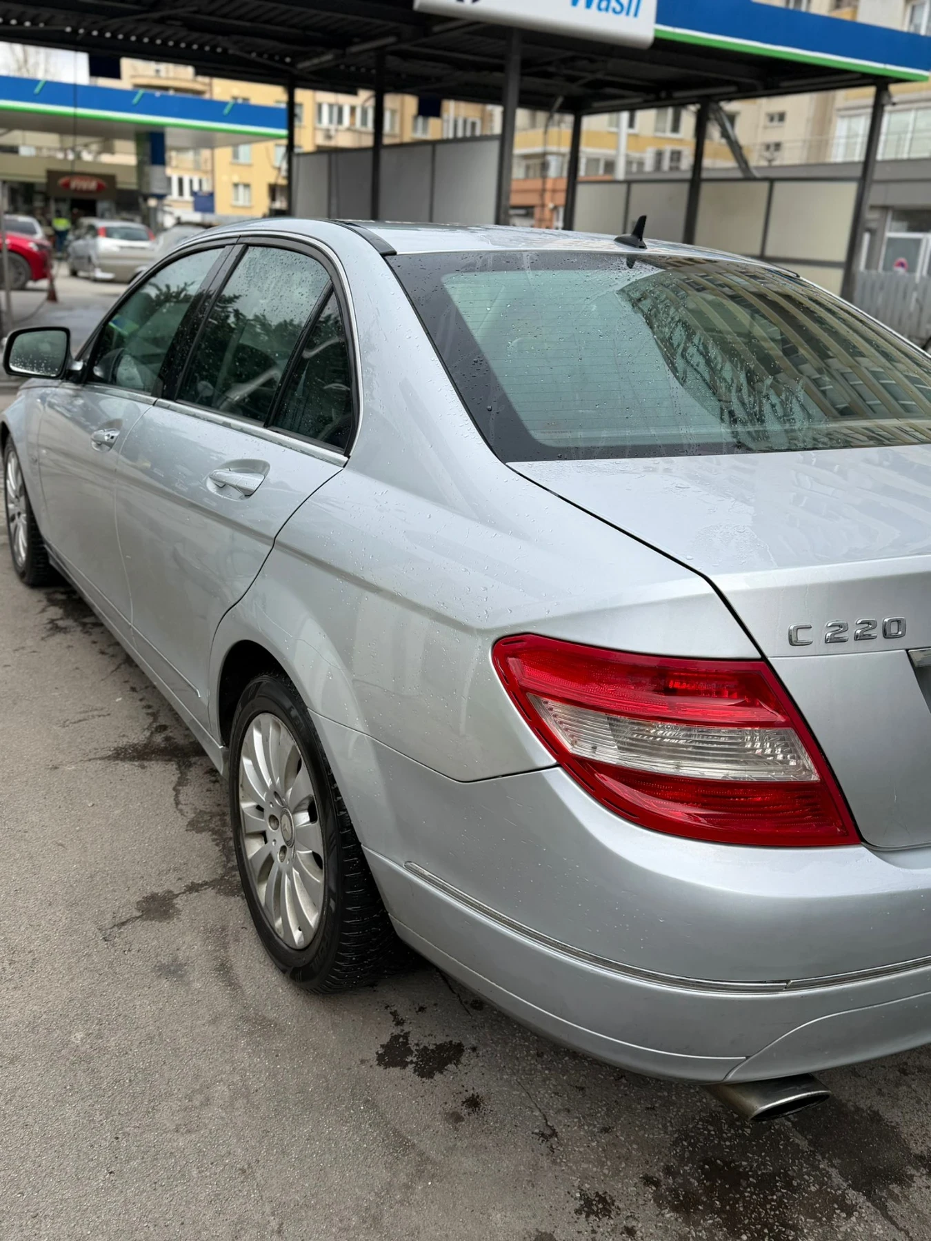Mercedes-Benz C 220, снимка 3 - Автомобили и джипове - 54017513