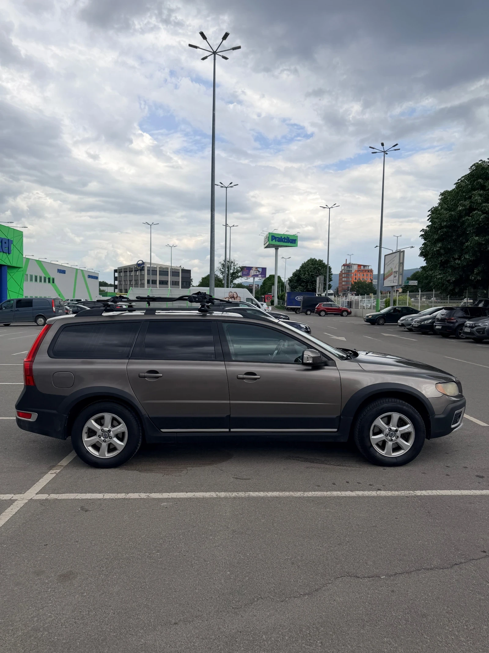 Volvo Xc70, снимка 8 - Автомобили и джипове - 54757400