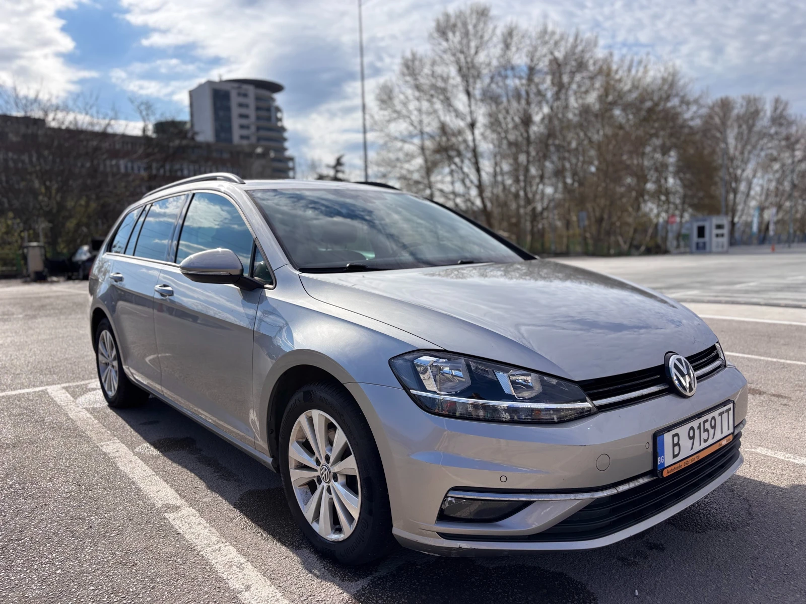 VW Golf  7.5 1.6 TDI, снимка 2 - Автомобили и джипове - 54768342