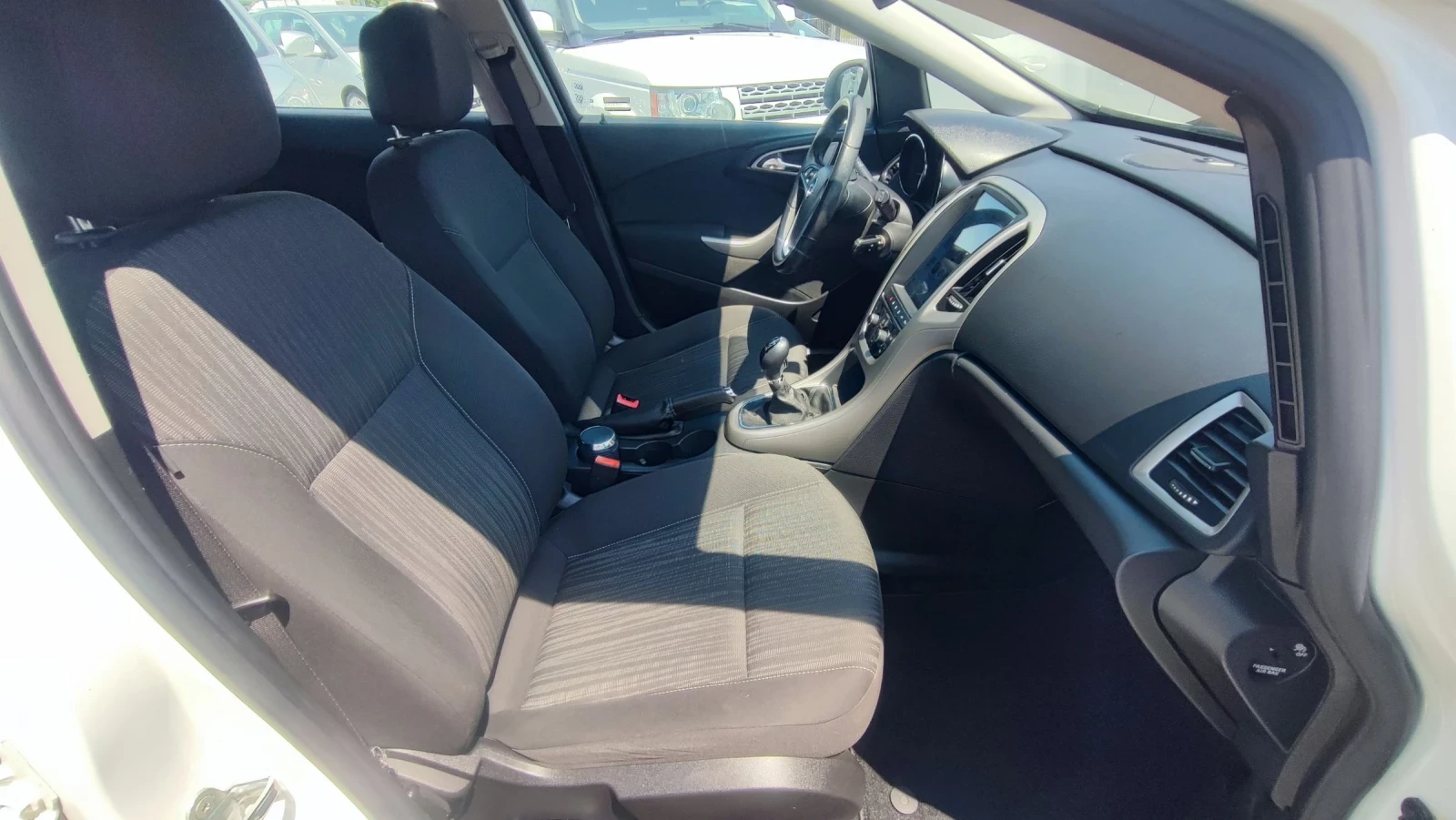 Opel Astra 1.7CDTI, снимка 13 - Автомобили и джипове - 54820329