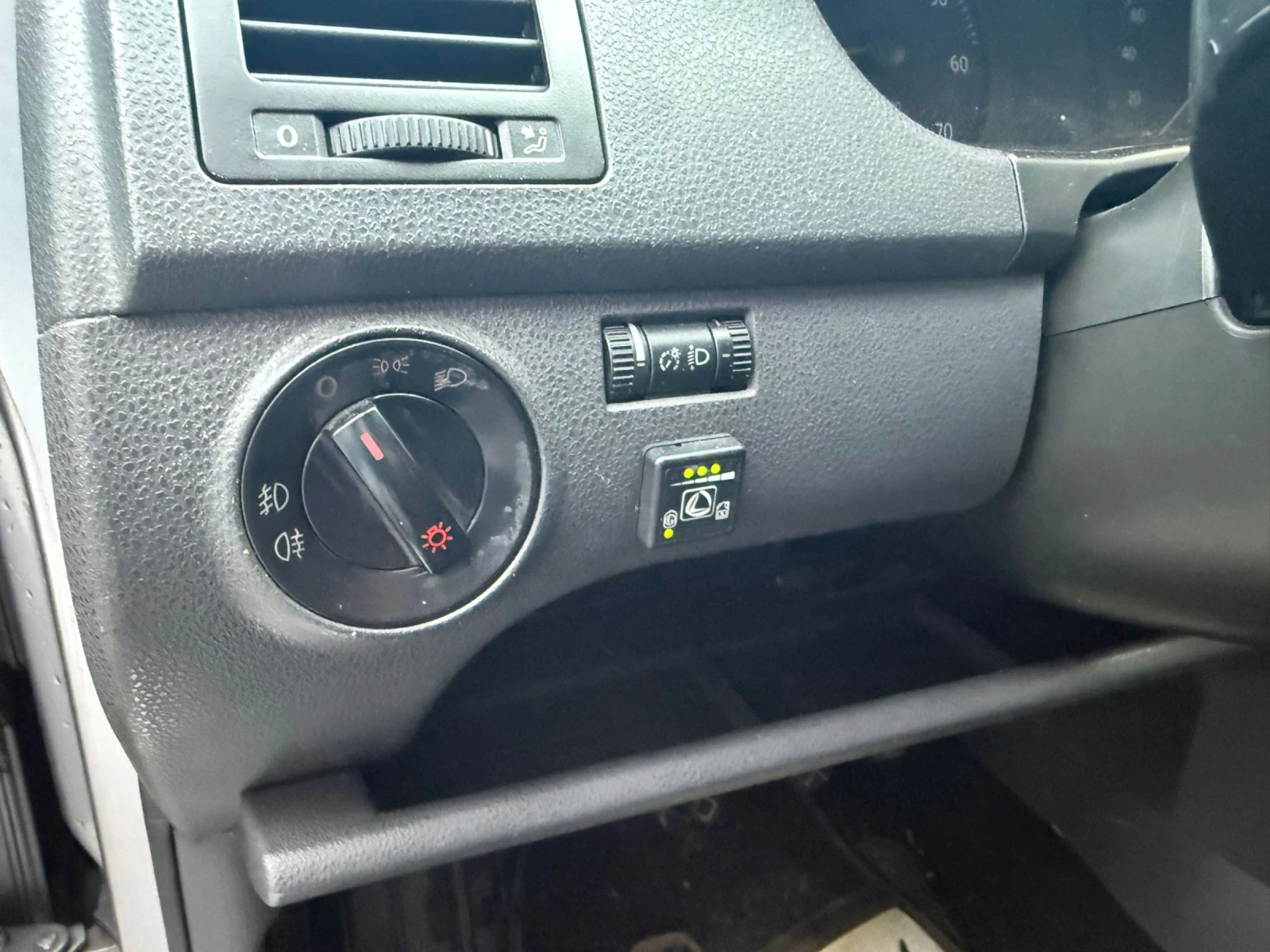 VW Polo, снимка 6 - Автомобили и джипове - 54898311