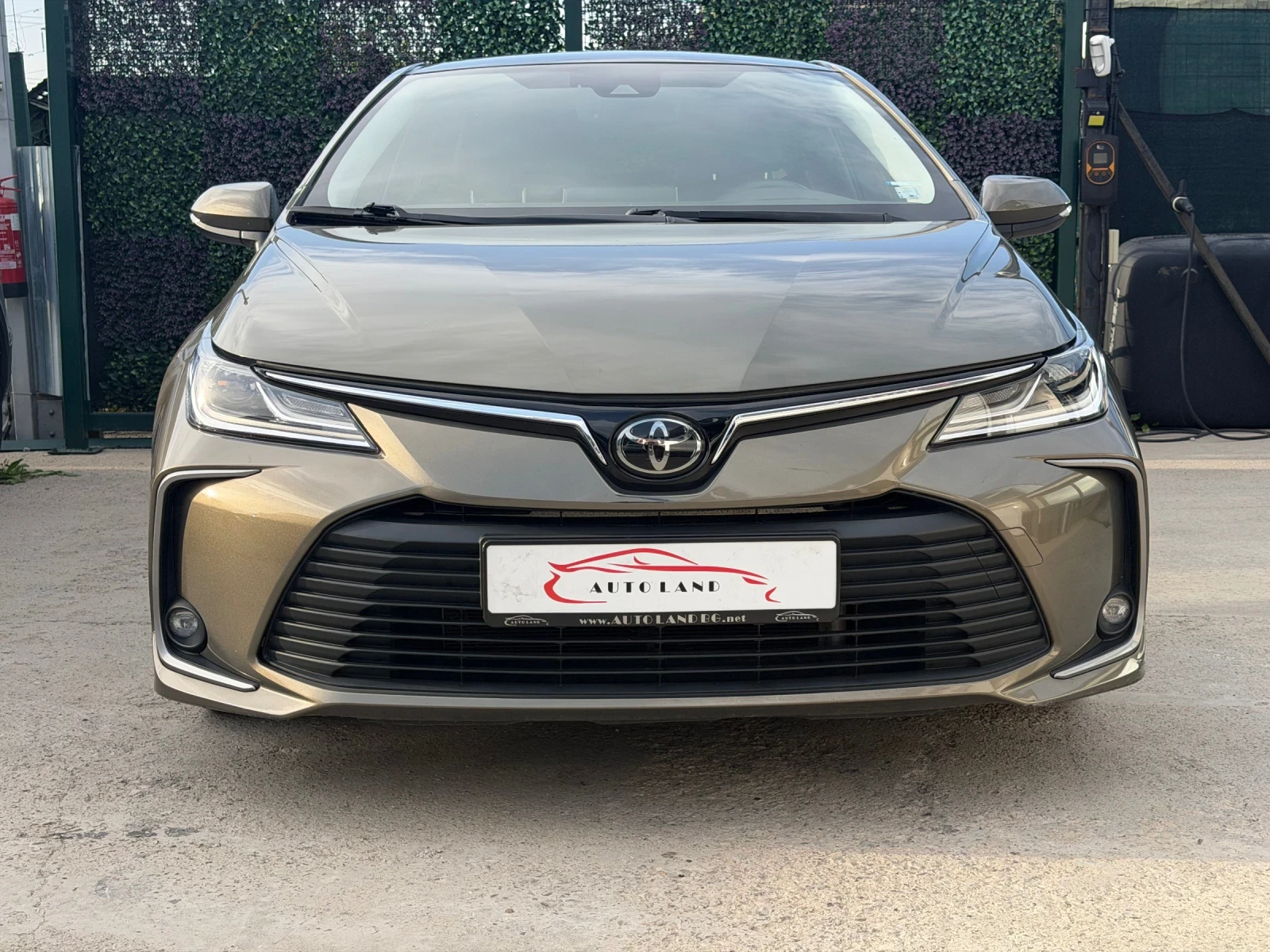Toyota Corolla LED/NAVI/CARPLAY/CAM/СОБСТВЕН ЛИЗИНГ