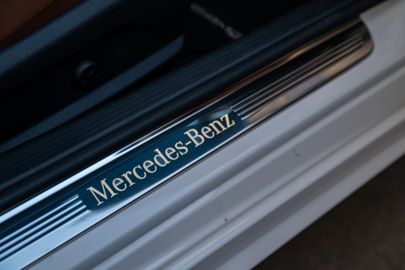 Mercedes-Benz C 300 Amg Line, Premium 2, снимка 14 - Автомобили и джипове - 56073937