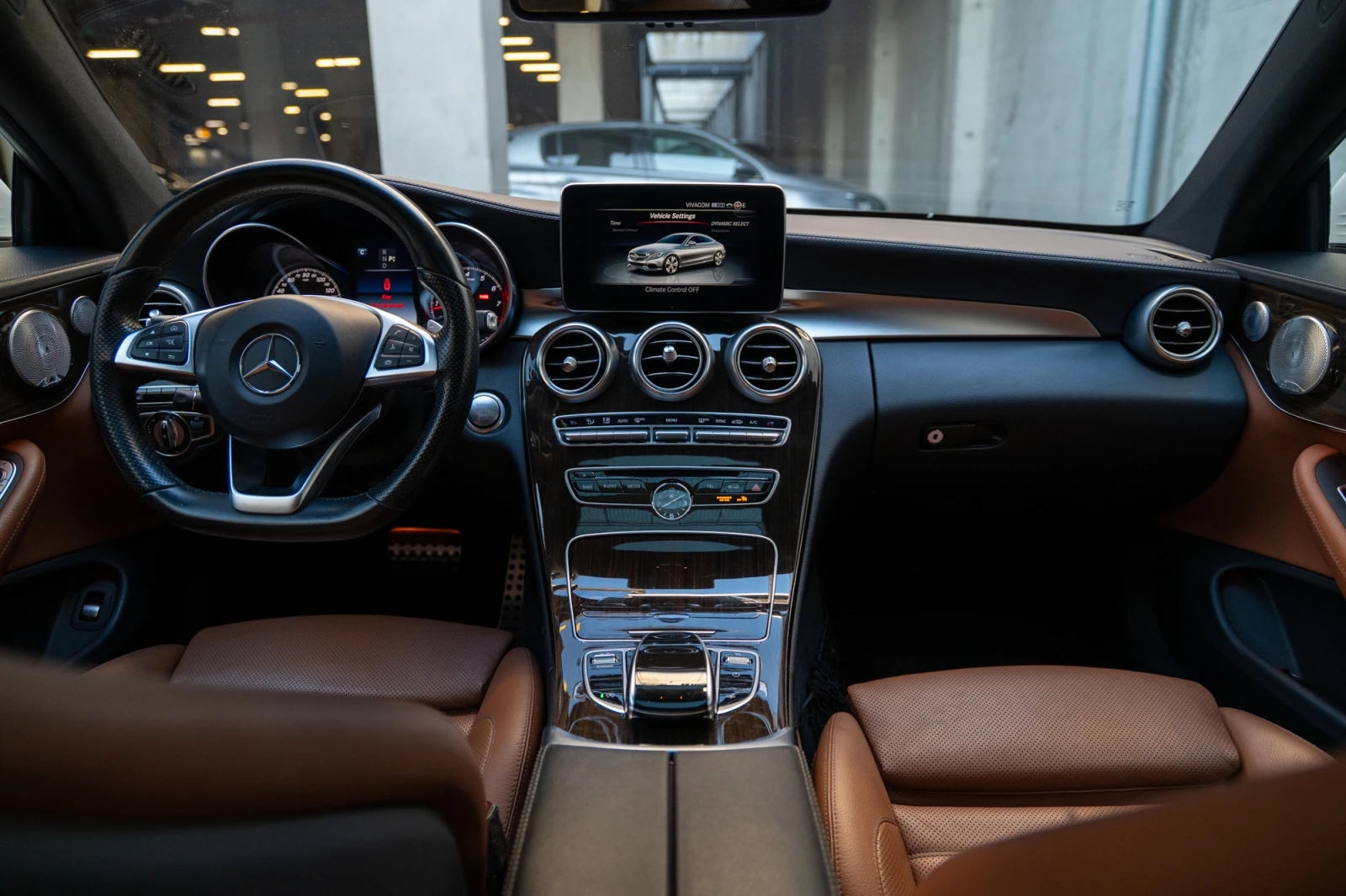 Mercedes-Benz C 300 Amg Line, Premium 2, снимка 9 - Автомобили и джипове - 56073937