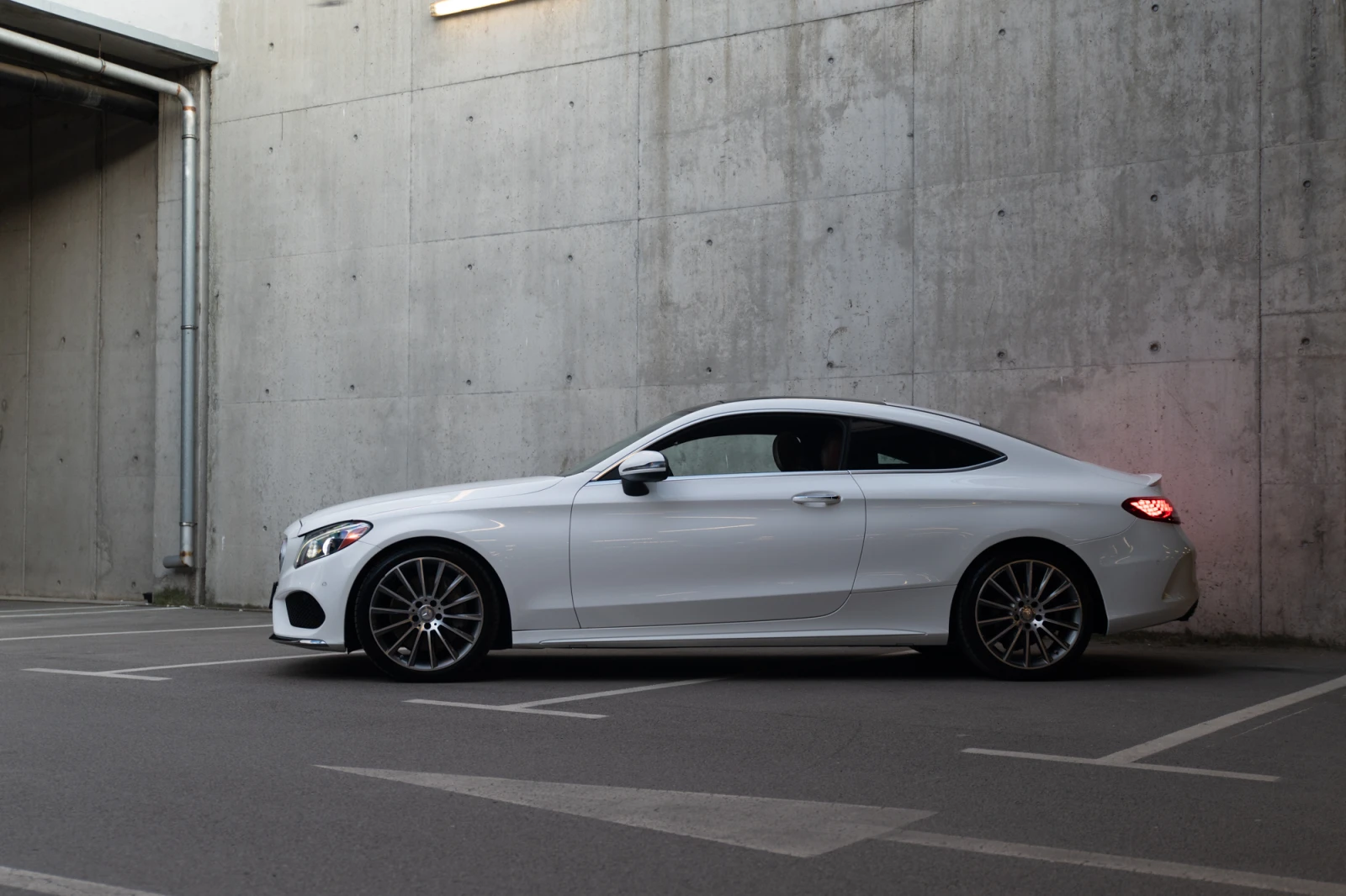 Mercedes-Benz C 300 Amg Line, Premium 2, снимка 6 - Автомобили и джипове - 56073937