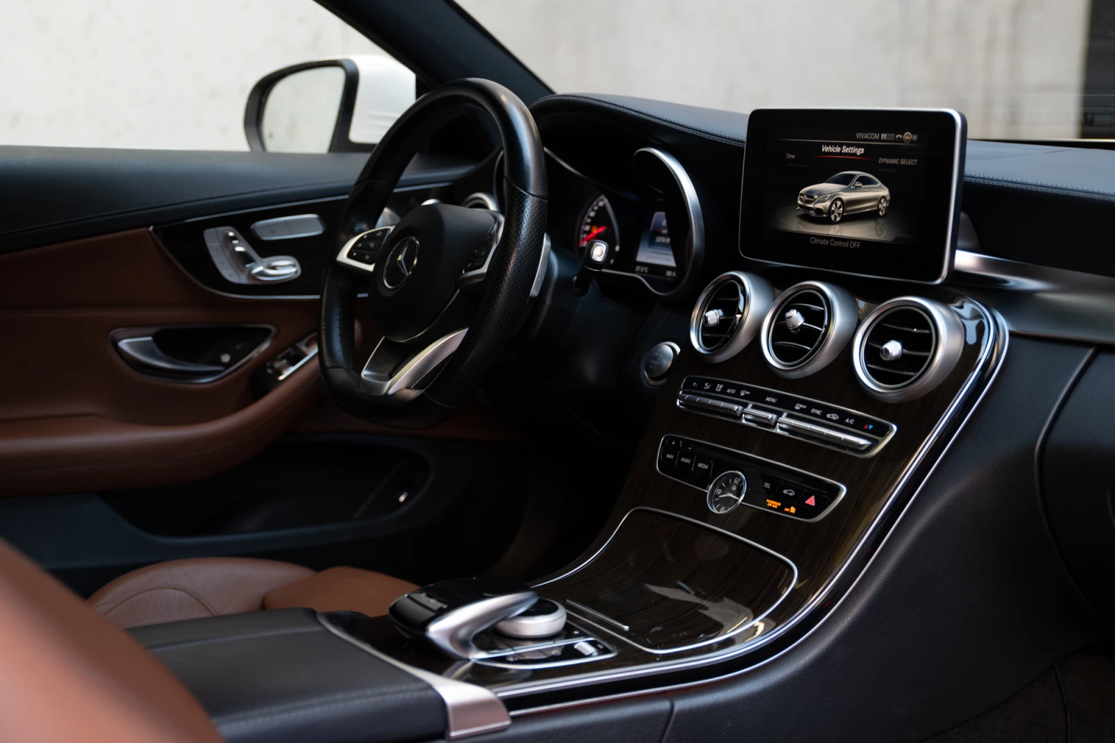 Mercedes-Benz C 300 Amg Line, Premium 2, снимка 10 - Автомобили и джипове - 56073937
