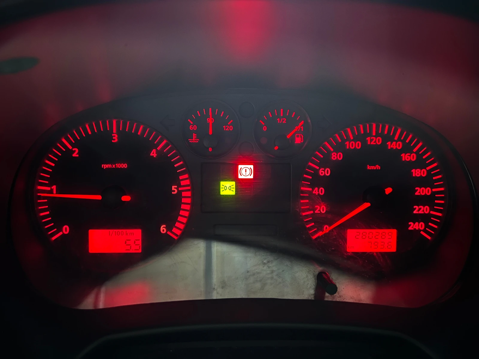 Seat Leon, снимка 11 - Автомобили и джипове - 56105003