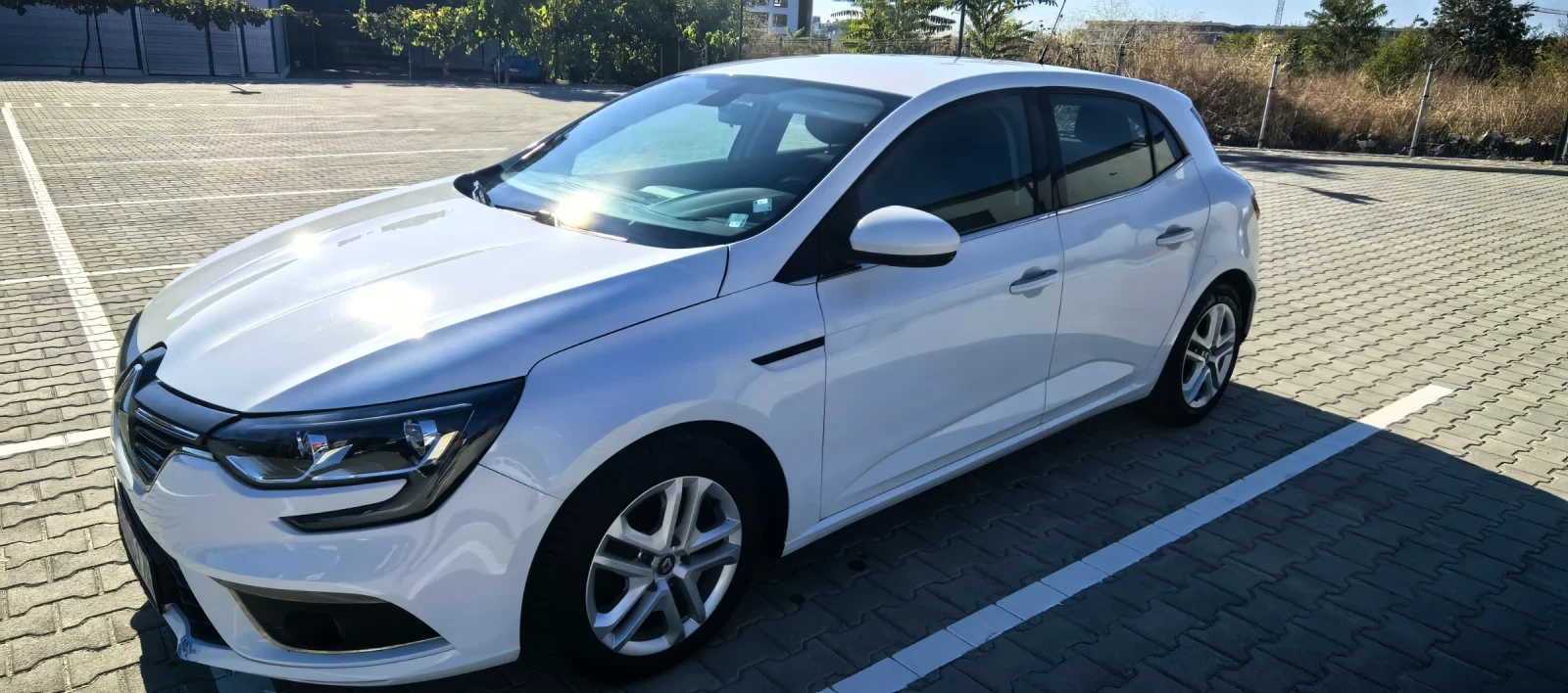Renault Megane IV 1, 5DCI 115HP, снимка 3 - Автомобили и джипове - 56388909