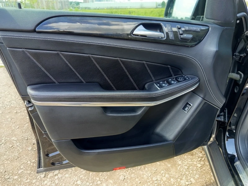 Mercedes-Benz GL 550, снимка 9 - Автомобили и джипове - 51553006