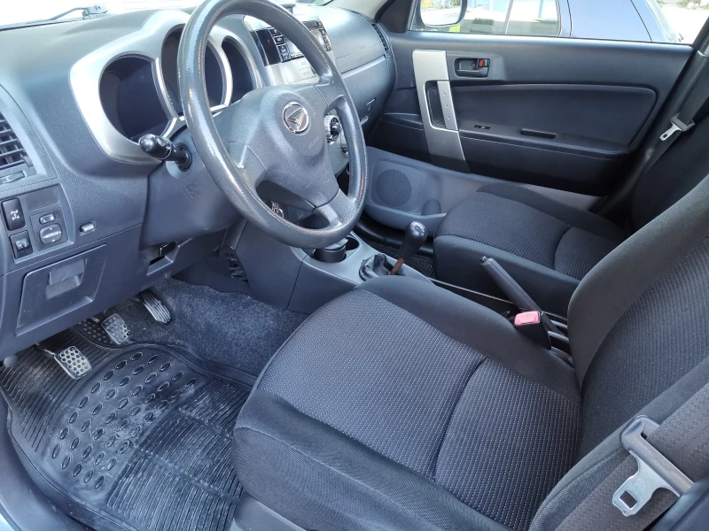 Daihatsu Terios, снимка 4 - Автомобили и джипове - 52265657