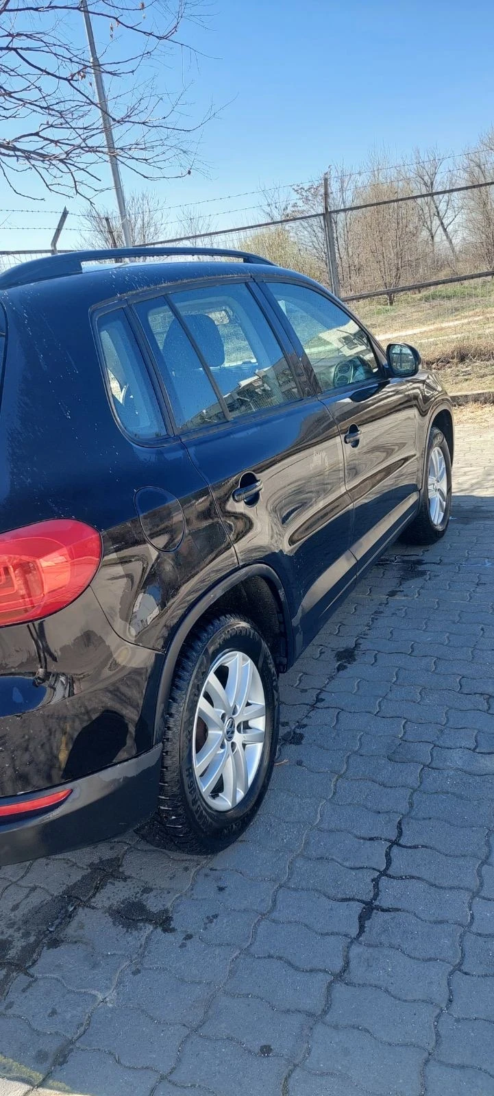 VW Tiguan, снимка 4 - Автомобили и джипове - 49588617