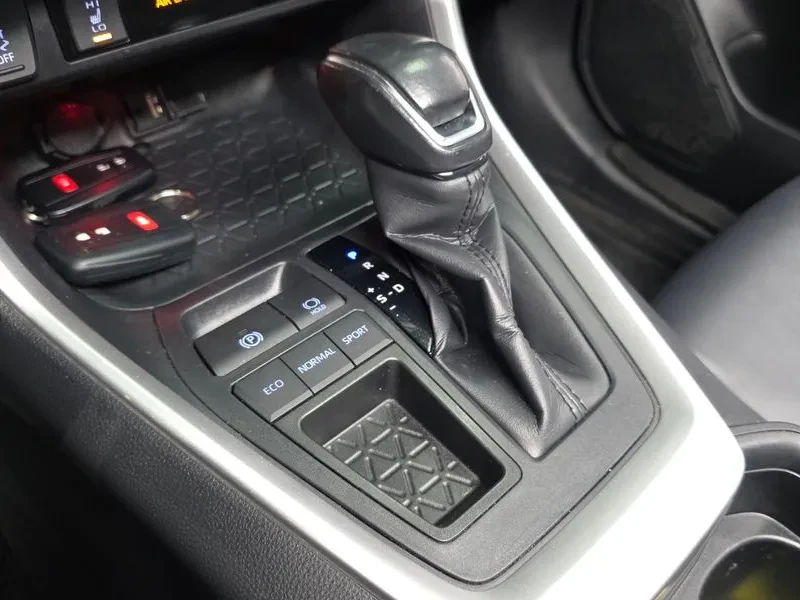 Toyota Rav4 5Th Generation 2.5 2Wd, снимка 9 - Автомобили и джипове - 56354586