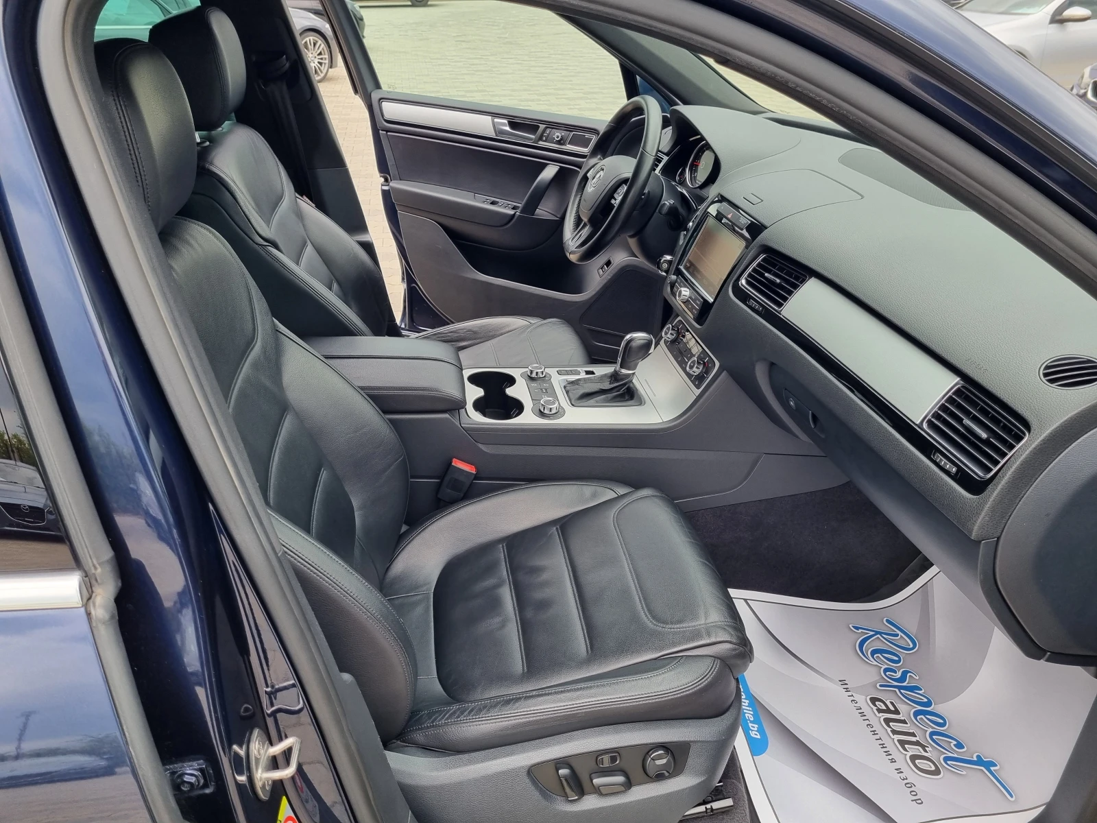 VW Touareg 3.0TDi-239ps 8 СКОРОСТИ* СЕРВИЗНА ИСТОРИЯ - изображение 9