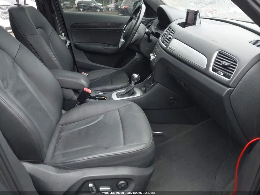 Audi Q3 2.0L I-4 DI, DOHC, VVT, TURBO, 200HP All Wheel - изображение 10