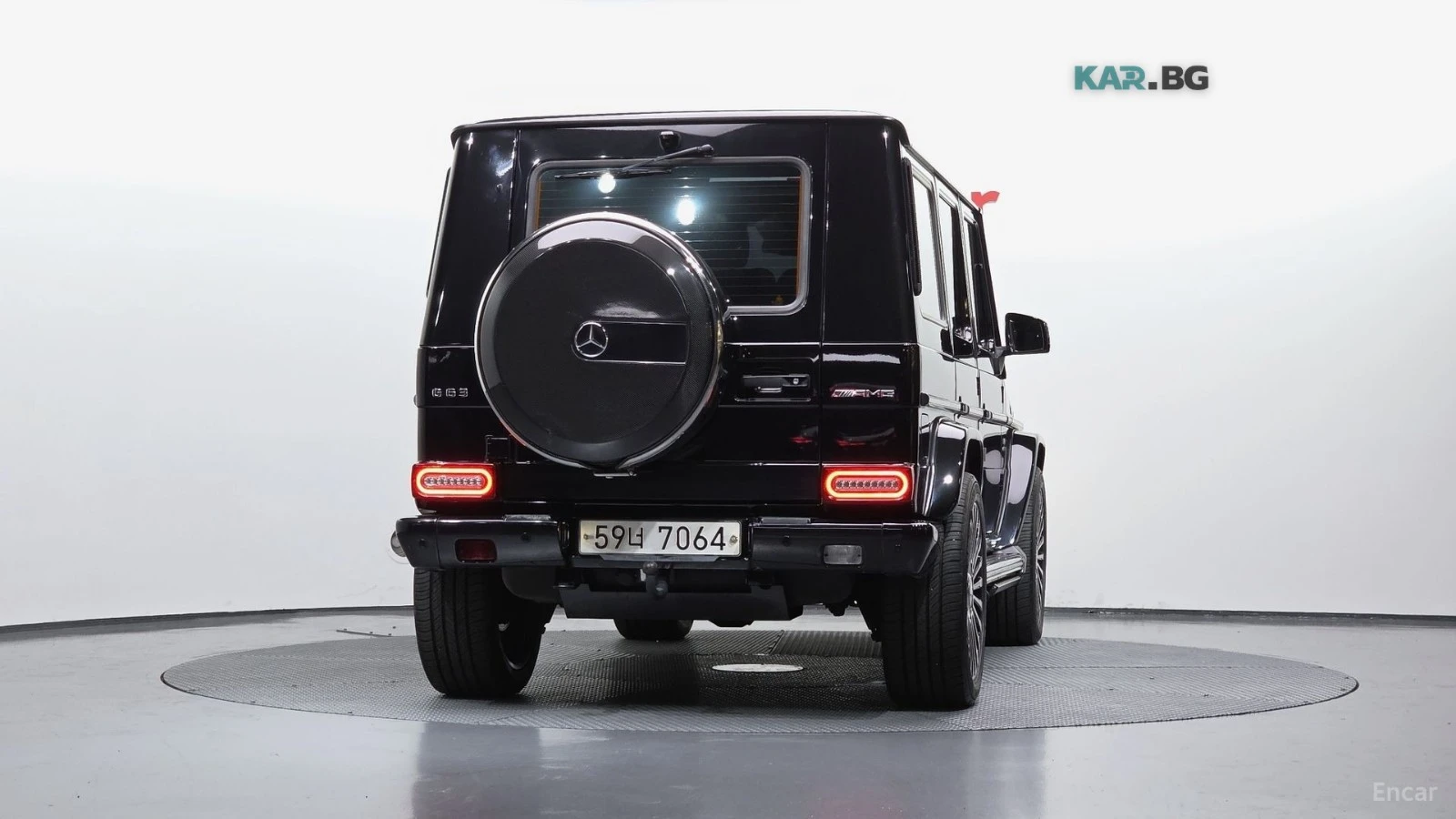 Mercedes-Benz G 63 AMG * 4MATIC* КОЖА* ПОДГРЕВ* ОБДУХВАНЕ* ШИБИДАХ* TV* F, снимка 4 - Автомобили и джипове - 54821909