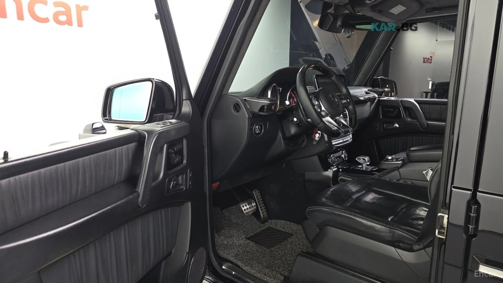 Mercedes-Benz G 63 AMG * 4MATIC* КОЖА* ПОДГРЕВ* ОБДУХВАНЕ* ШИБИДАХ* TV* F, снимка 10 - Автомобили и джипове - 54821909