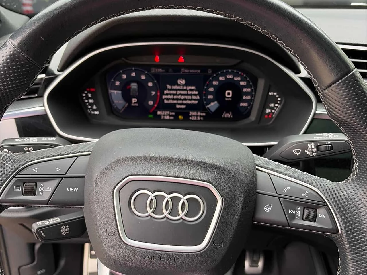 Audi Q3 * Progressiv * CARFAX * БЕЗ ПЪРВОНАЧАЛНА ВНОСКА, снимка 5 - Автомобили и джипове - 54918761