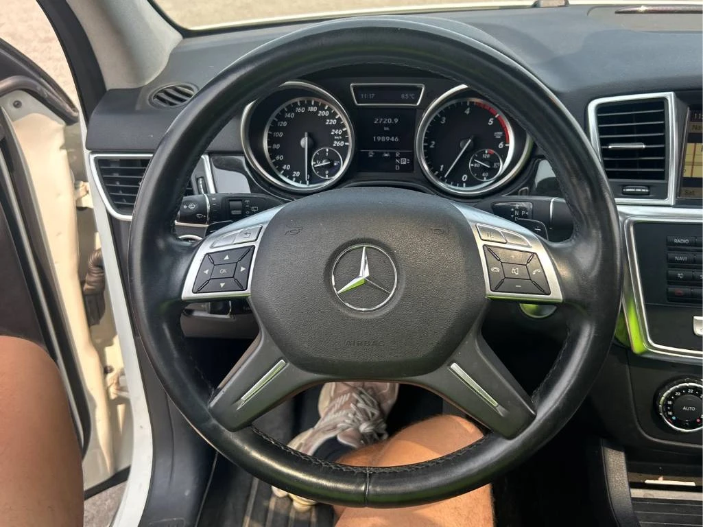 Mercedes-Benz ML 350 BlueTEC* CARFAX* ОПЦИЯ ЗА ФИНАНСИРАНЕ* , снимка 10 - Автомобили и джипове - 55477829
