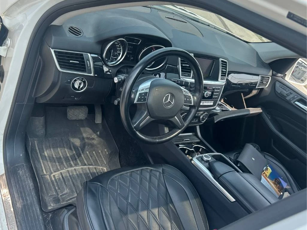 Mercedes-Benz ML 350 BlueTEC* CARFAX* ОПЦИЯ ЗА ФИНАНСИРАНЕ* , снимка 12 - Автомобили и джипове - 55477829