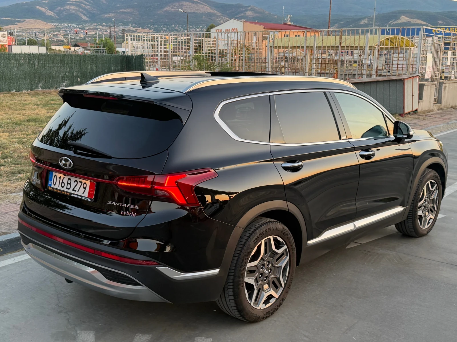 Hyundai Santa fe 1, 6 Plug-in Hybrid= Panorama= 4x4= Full | Mobile.bg � ����������� 3