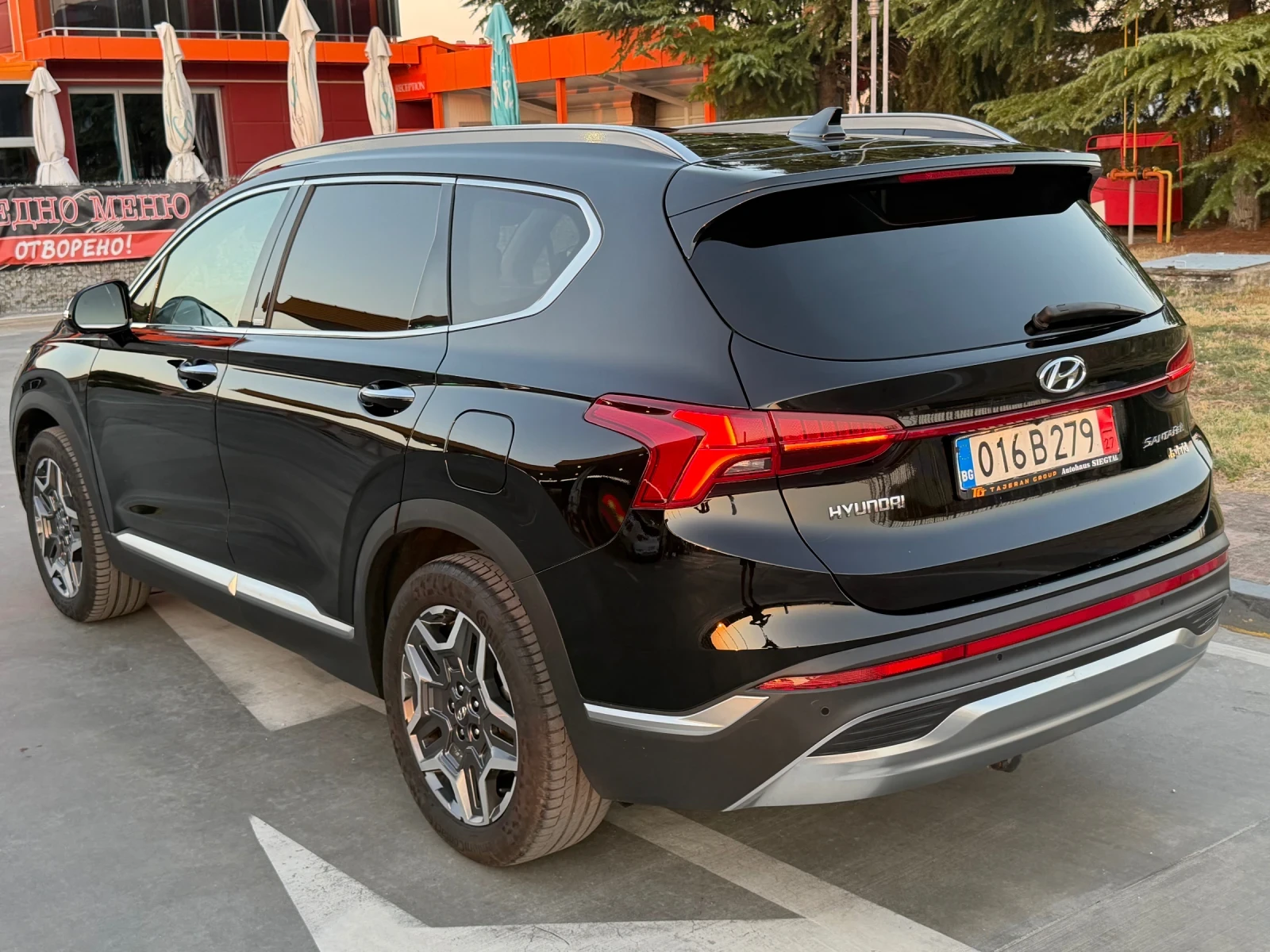 Hyundai Santa fe 1, 6 Plug-in Hybrid= Panorama= 4x4= Full | Mobile.bg � ����������� 5