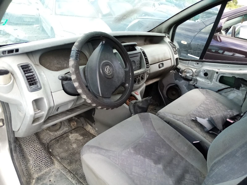 Opel Vivaro, снимка 6 - Бусове и автобуси - 37904348