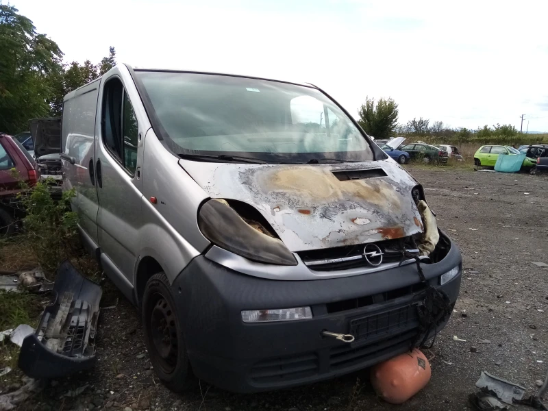 Opel Vivaro, снимка 2 - Бусове и автобуси - 37904348