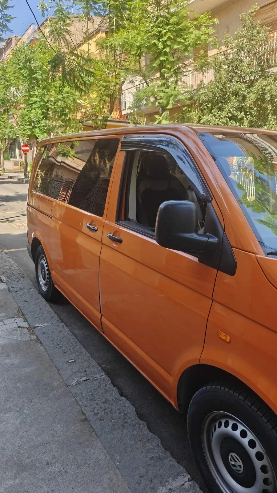 VW T5, снимка 4 - Бусове и автобуси - 55223363