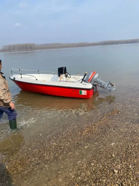 Лодка Собствено производство Taormina , снимка 8 - Воден транспорт - 52590554