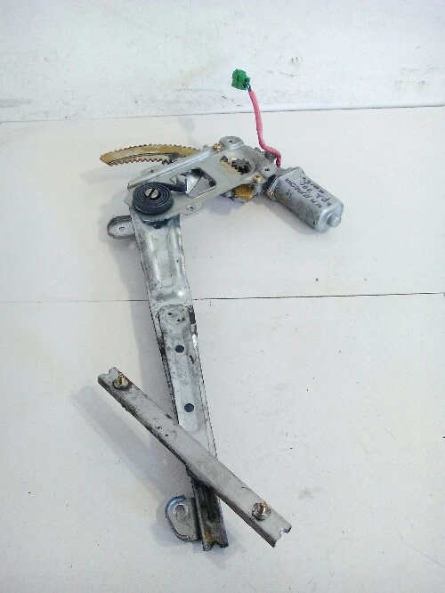 Ел.машинка стъкло предна лява Субару Импреза,стъклоповдигач