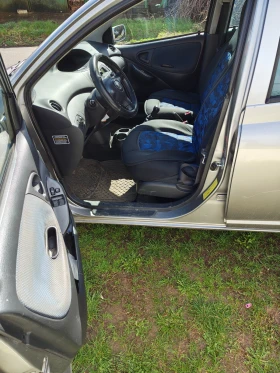 Toyota Yaris, снимка 10