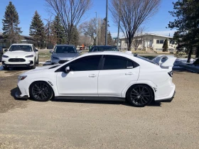 Subaru WRX * Sport tech* ПОДГРЕВ* KEYLESS* PANO* , снимка 2