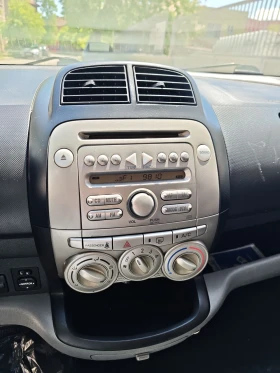 Daihatsu Sirion 1.0i 12V Газ-Бензин , снимка 8