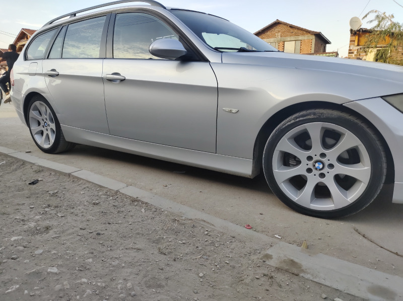 BMW 320, снимка 1 - Автомобили и джипове - 45207356