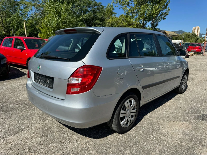 Skoda Fabia 1.2 Combi, снимка 3 - Автомобили и джипове - 46725498