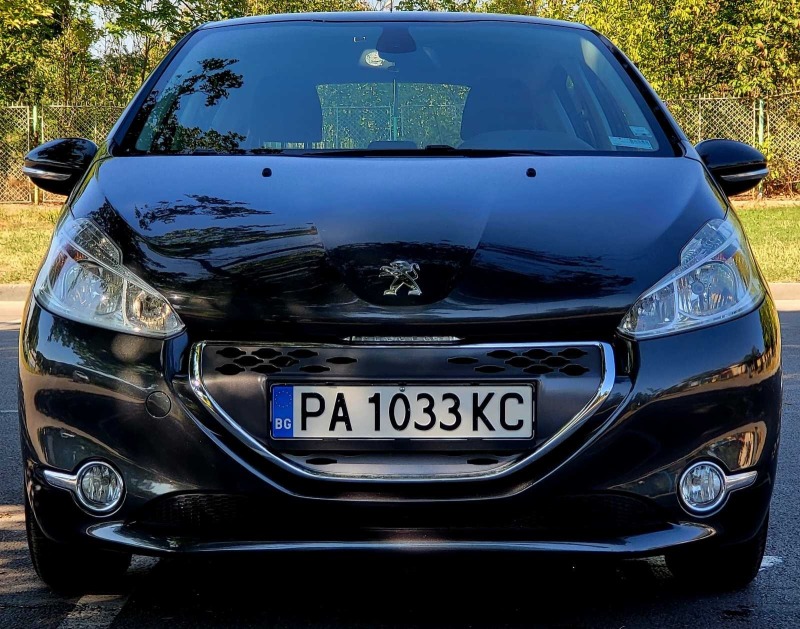 Peugeot 208 АВТОМАТ, снимка 1 - Автомобили и джипове - 47184159