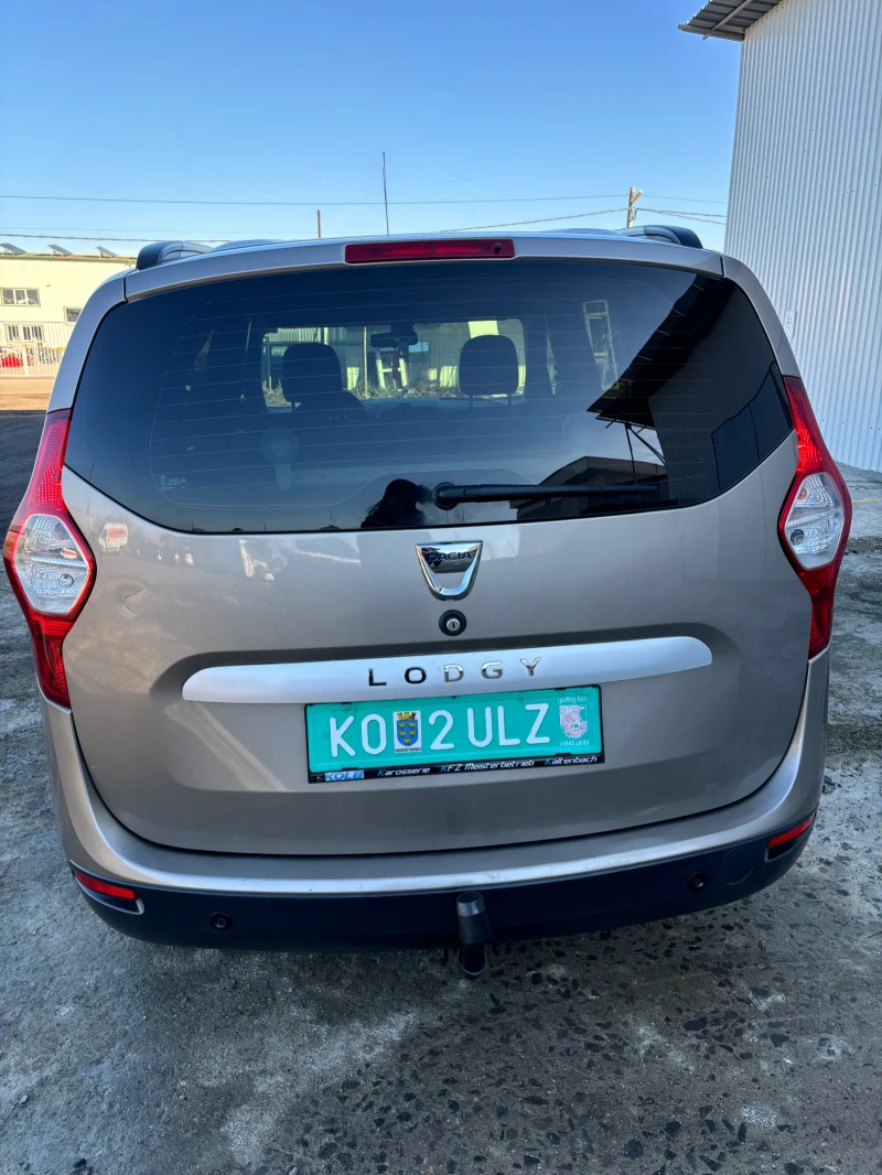 Dacia Lodgy 1.2, снимка 4 - Автомобили и джипове - 48677714