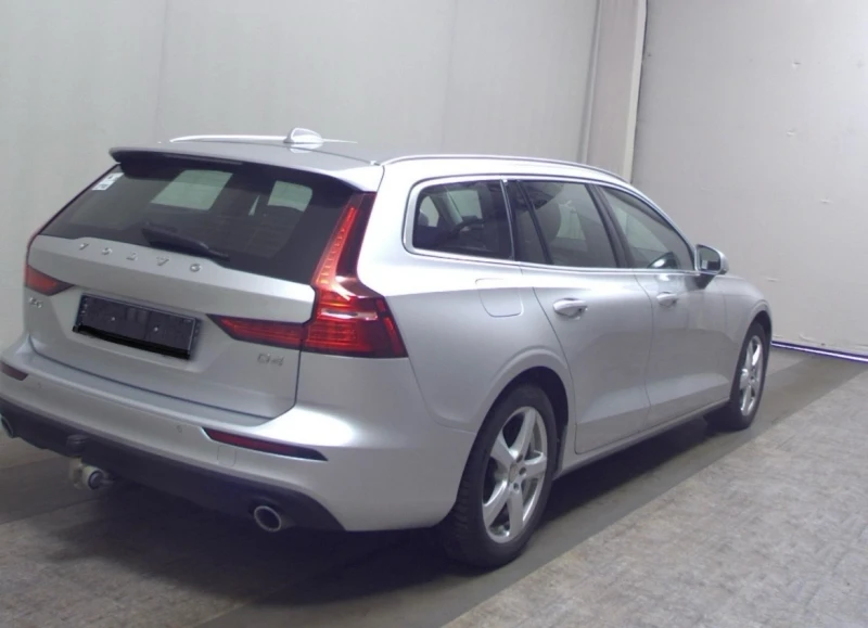 Volvo V60 D4 Германия Дата доставка 02.12.24г. ЛИЗИНГ* , снимка 3 - Автомобили и джипове - 48047785