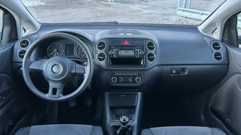 VW Golf Plus 1.6TDI-105к.с.-EURO 5-ВНОС ИТАЛИЯ, снимка 11 - Автомобили и джипове - 48368750