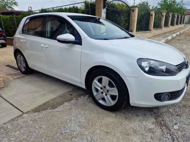 VW Golf 1.6TDi-105k.c., снимка 3 - Автомобили и джипове - 48604711