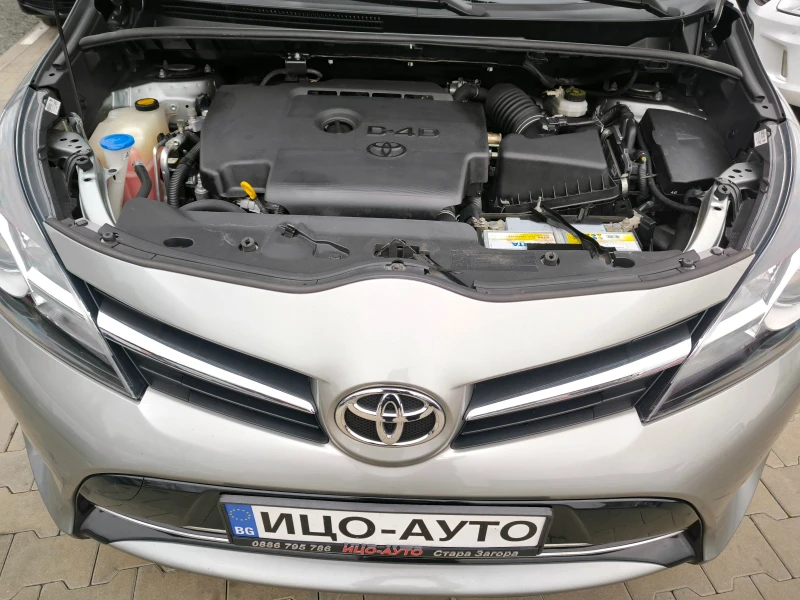 Toyota Verso 2, 0 D-4D 124k.6ck.НАВИ, КАМЕРА, ПАНОРАМ, ЕВРО5-5%, снимка 15 - Автомобили и джипове - 49117554